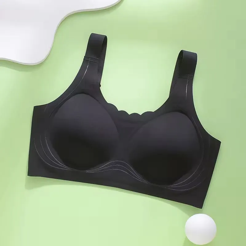 black bra.webp